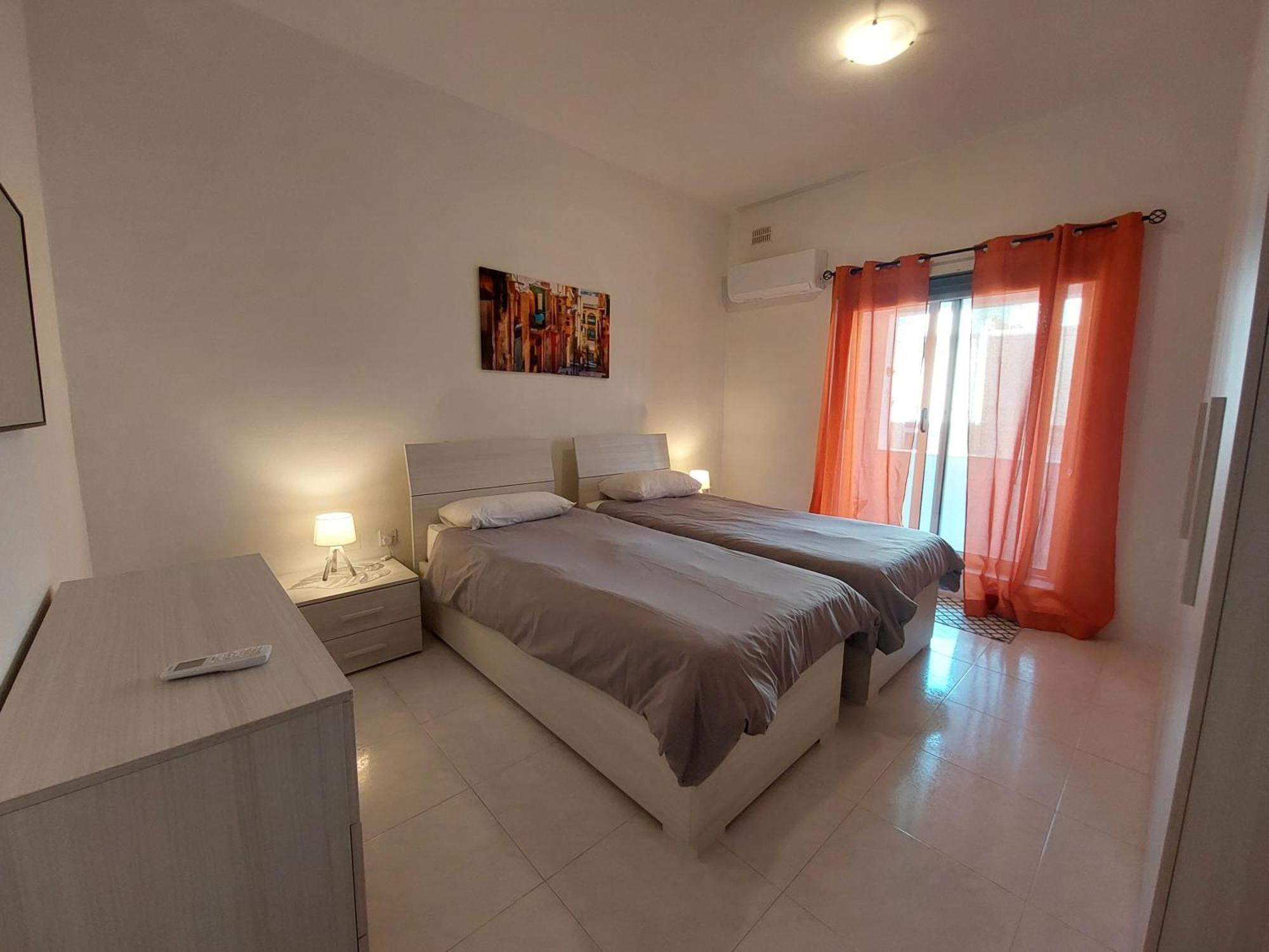 Nr41 Holiday Apartment - Close To Village Centre, Promenade, Shops & Restaurants Marsaxlokk Extérieur photo